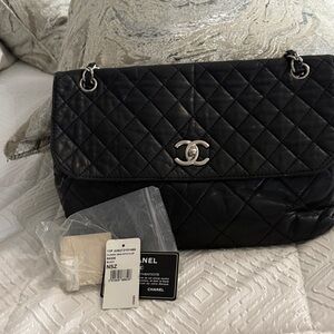 Chanel Black Quilted Shoulder Bag